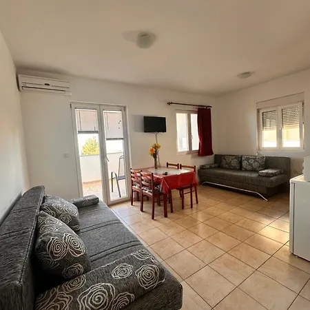 Perica Apartment *